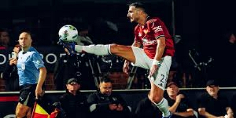  战术层面的全面失败：欧宝体育战术板揭示布莱顿如何彻底肢解曼联-欧宝体育