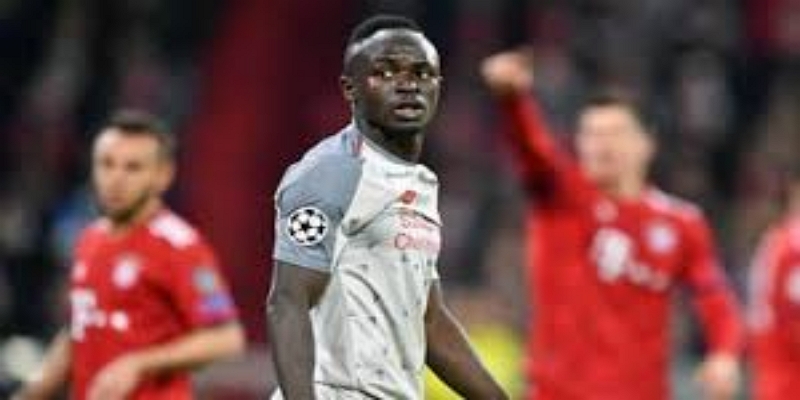 赛场惊魂：马内与门将沃辛哈激烈碰撞- 欧宝体育